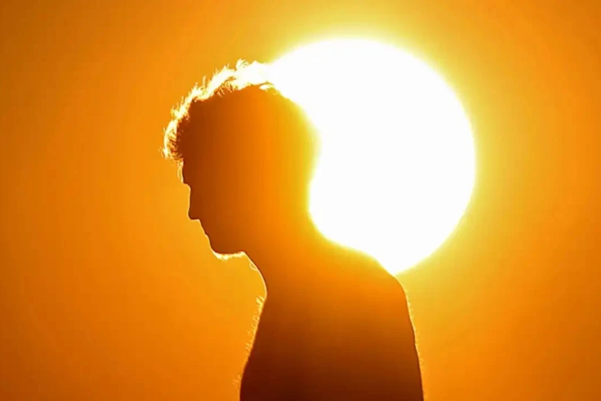 Karachi Hit with Heatwave? PMD Issues Forecast of Hot Weather