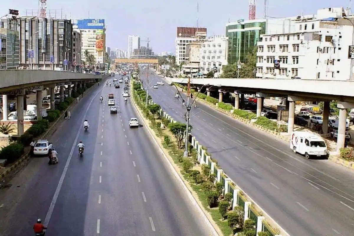 Karachi Weather Today: Hot Day Ahead with Light Cloud Cove