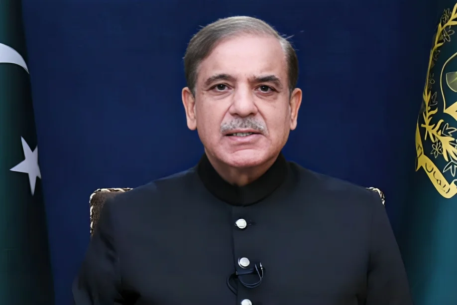 Pakistan ready to receive $2 billion investment from Azerbaijan: PM