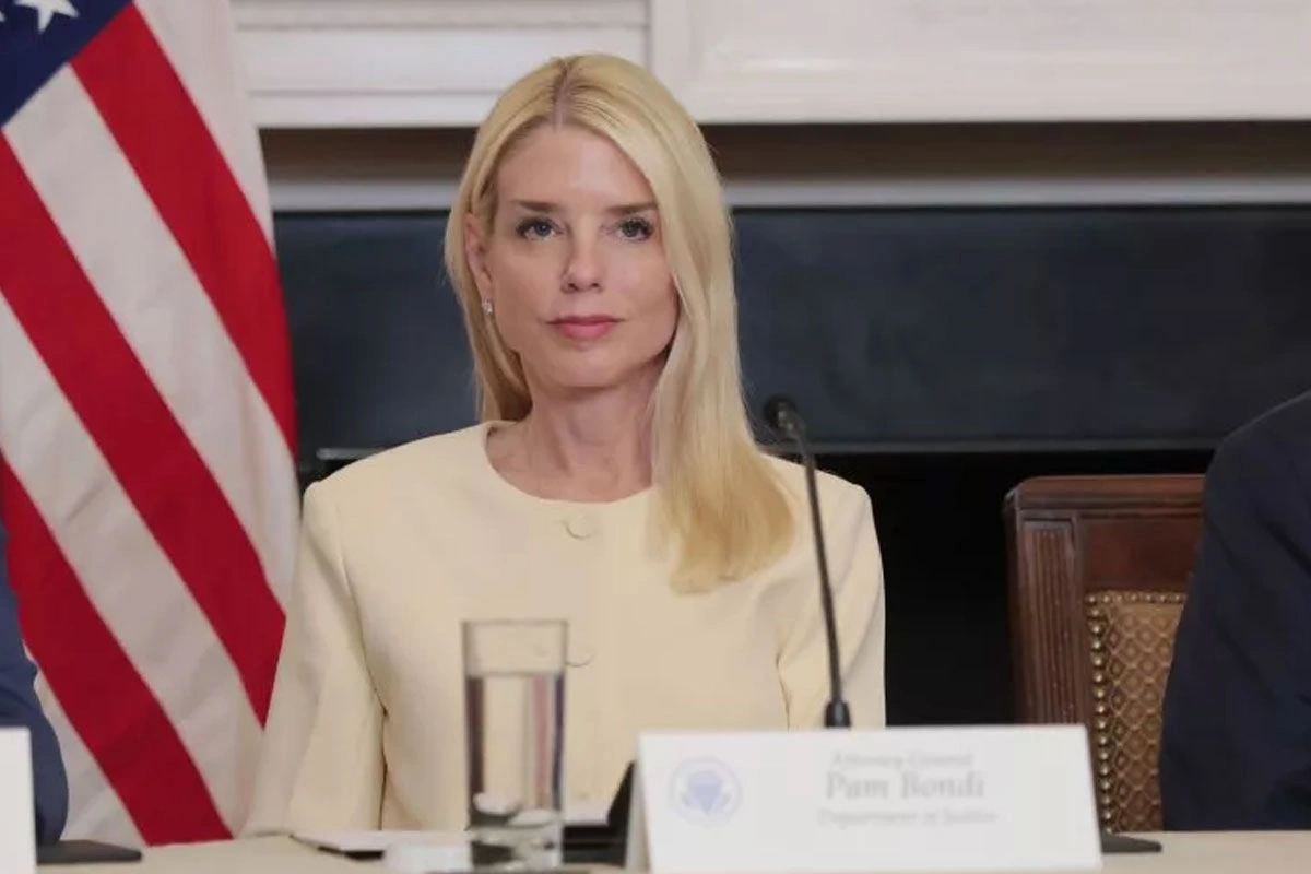 Pam Bondi Faces Ethics Complaint Over Alleged Misconduct in DOJ Memo
