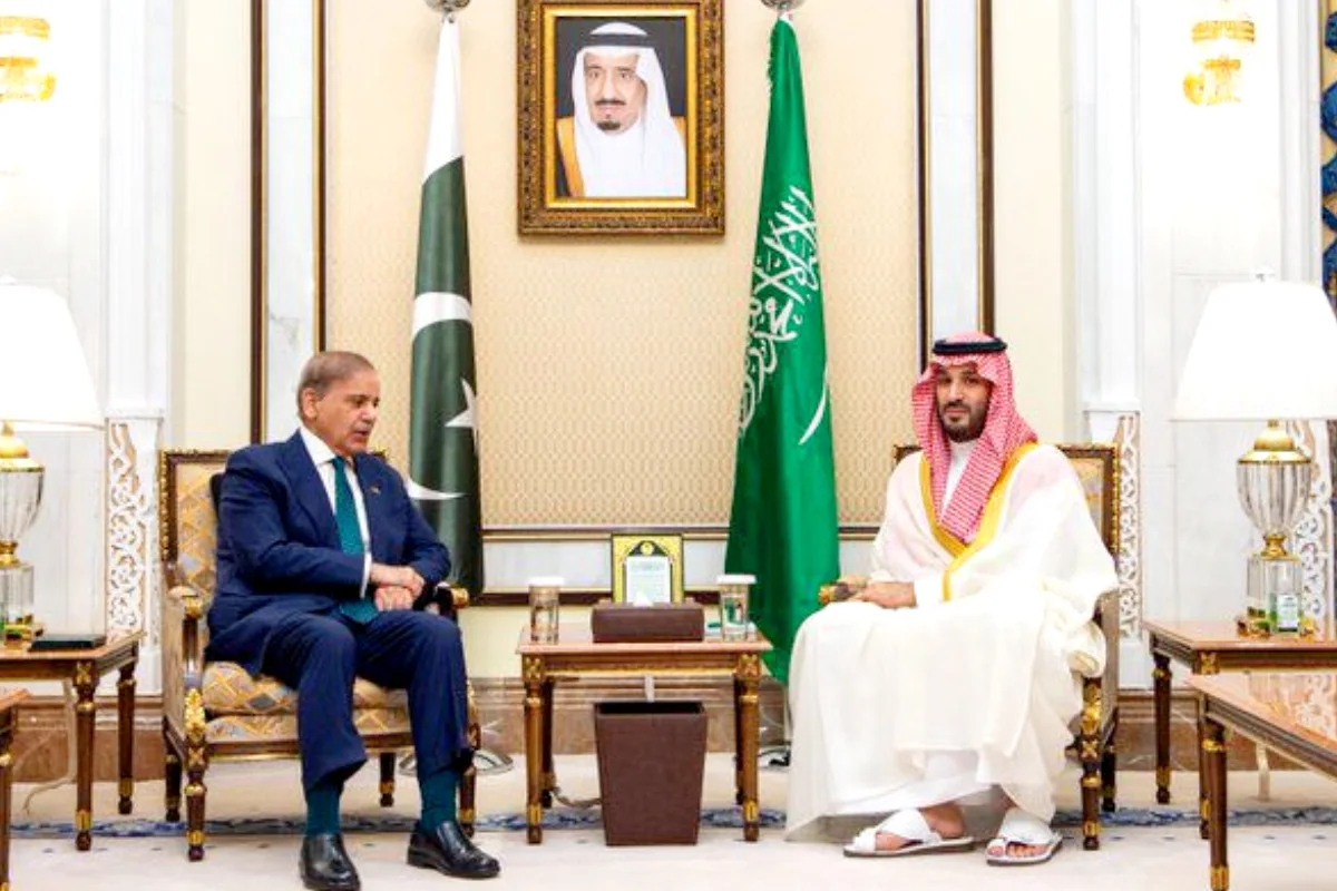 PM Shehbaz Sharif meets Saudi Crown Prince Mohammed bin Salman