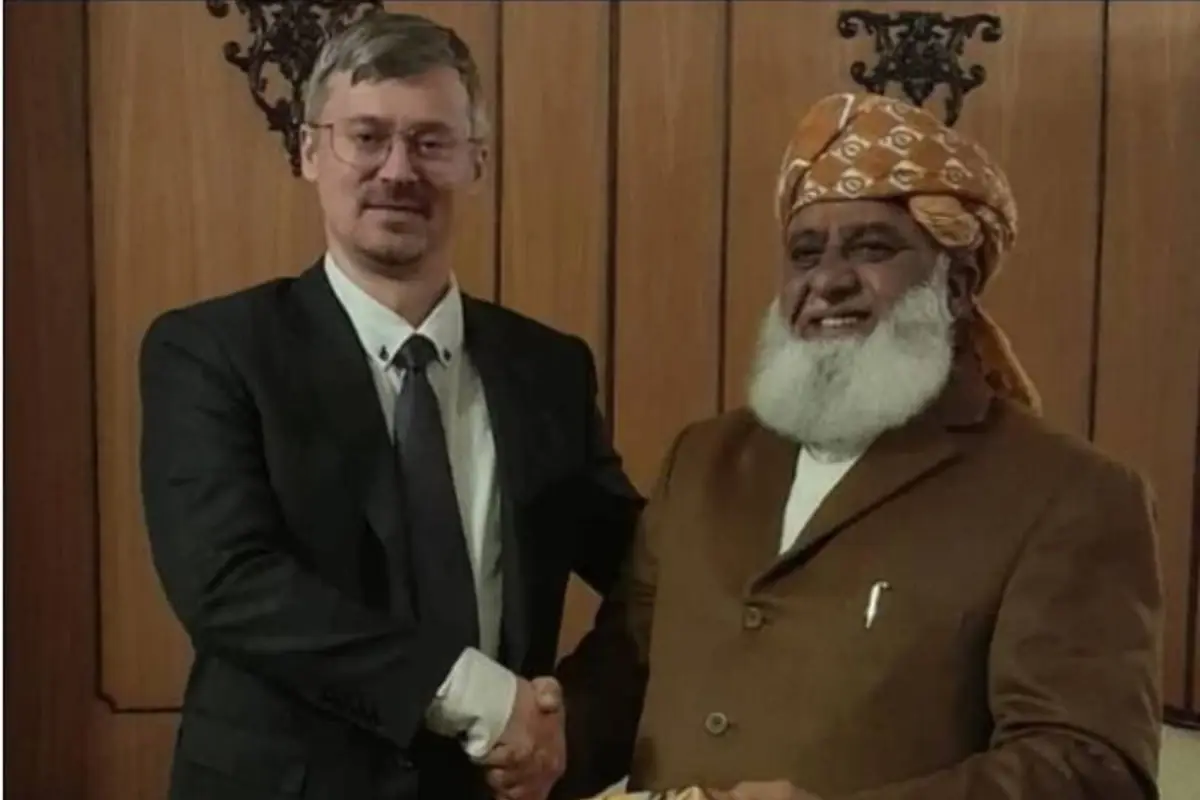 Russian Envoy Meets Maulana Fazlur Rehman in Islamabad