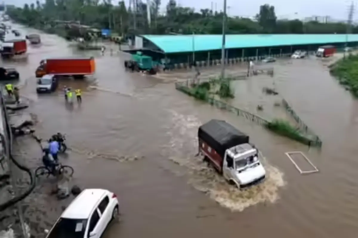 Struggles of Everyday Life After Heavy Rain
