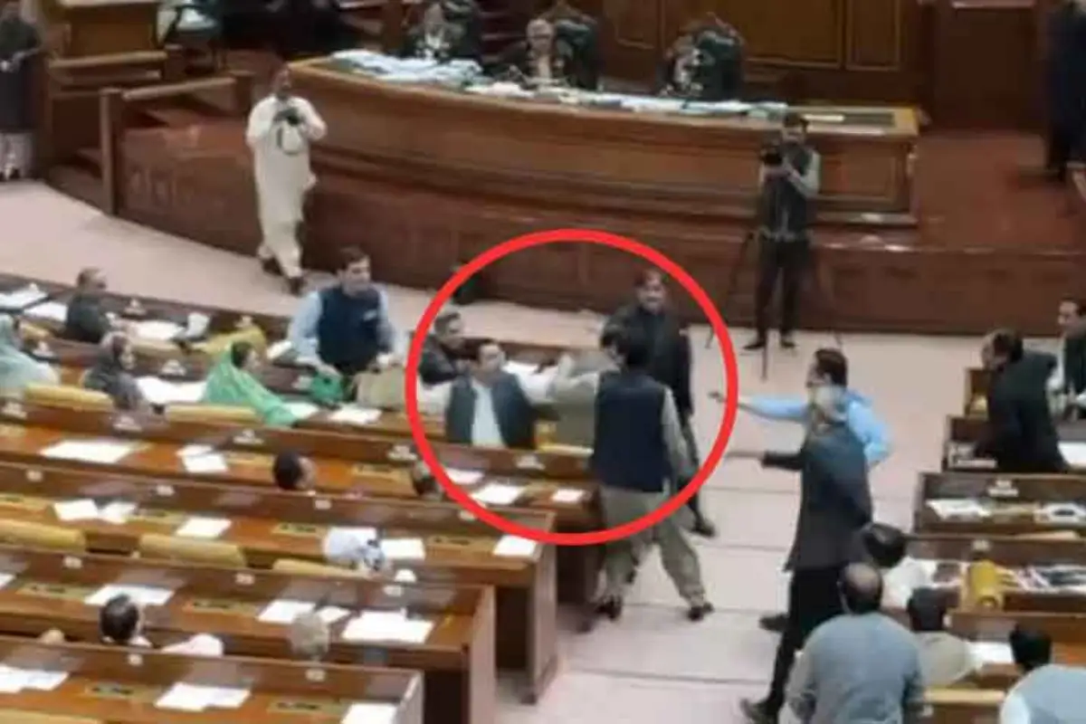 Chaos in Punjab Assembly as Verbal Clash Turns Physical
