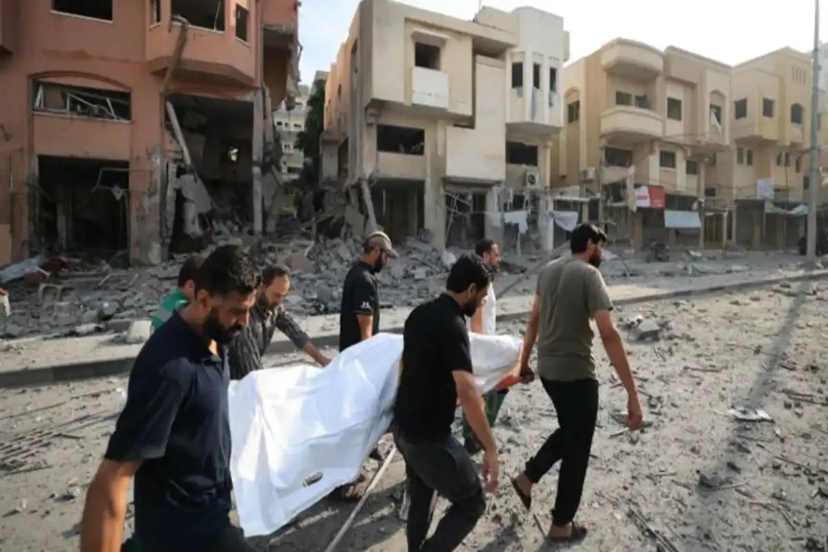 Israel Launches Missile Strike on Water Distribution Center in Gaza, Killing 10 Including 6 Children