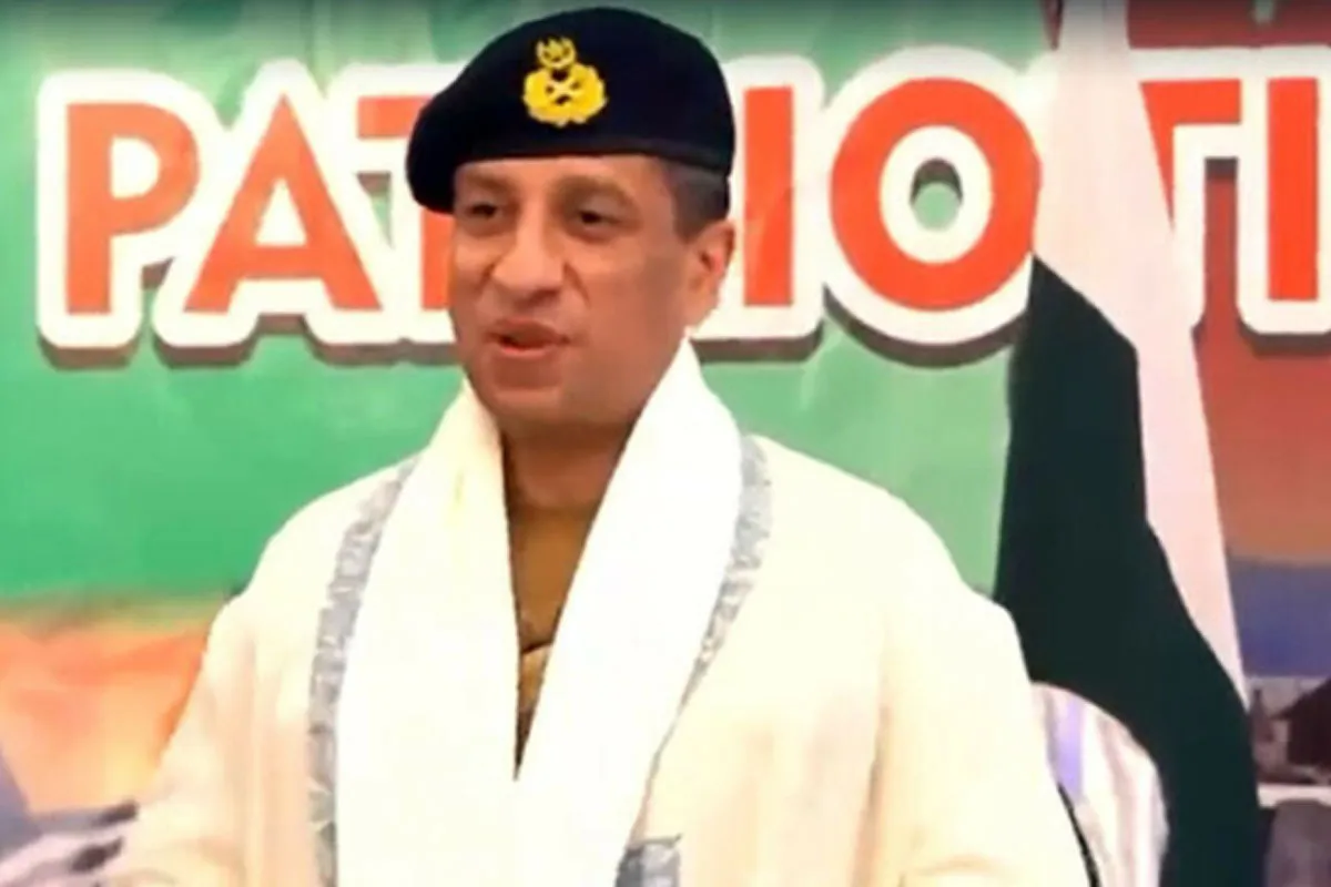 DG ISPR visits Muzaffarabad amid strong public solidarity