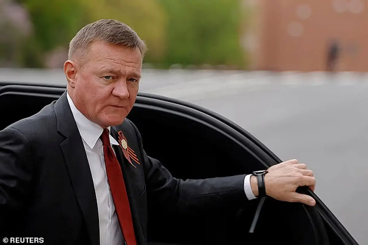 Russian Transport Minister Roman Starovoit Dies by Suicide After Being Fired by Putin
