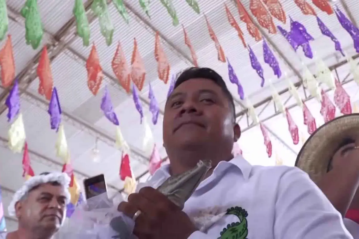 Who is Daniel Gutierrez? Mexican mayor marries crocodile in age-old ritual