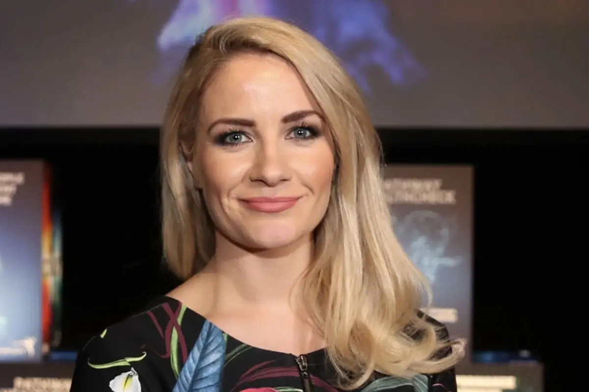 Who is Holly Hamilton? Husband, Age, Wikipedia, Biography & Net Worth