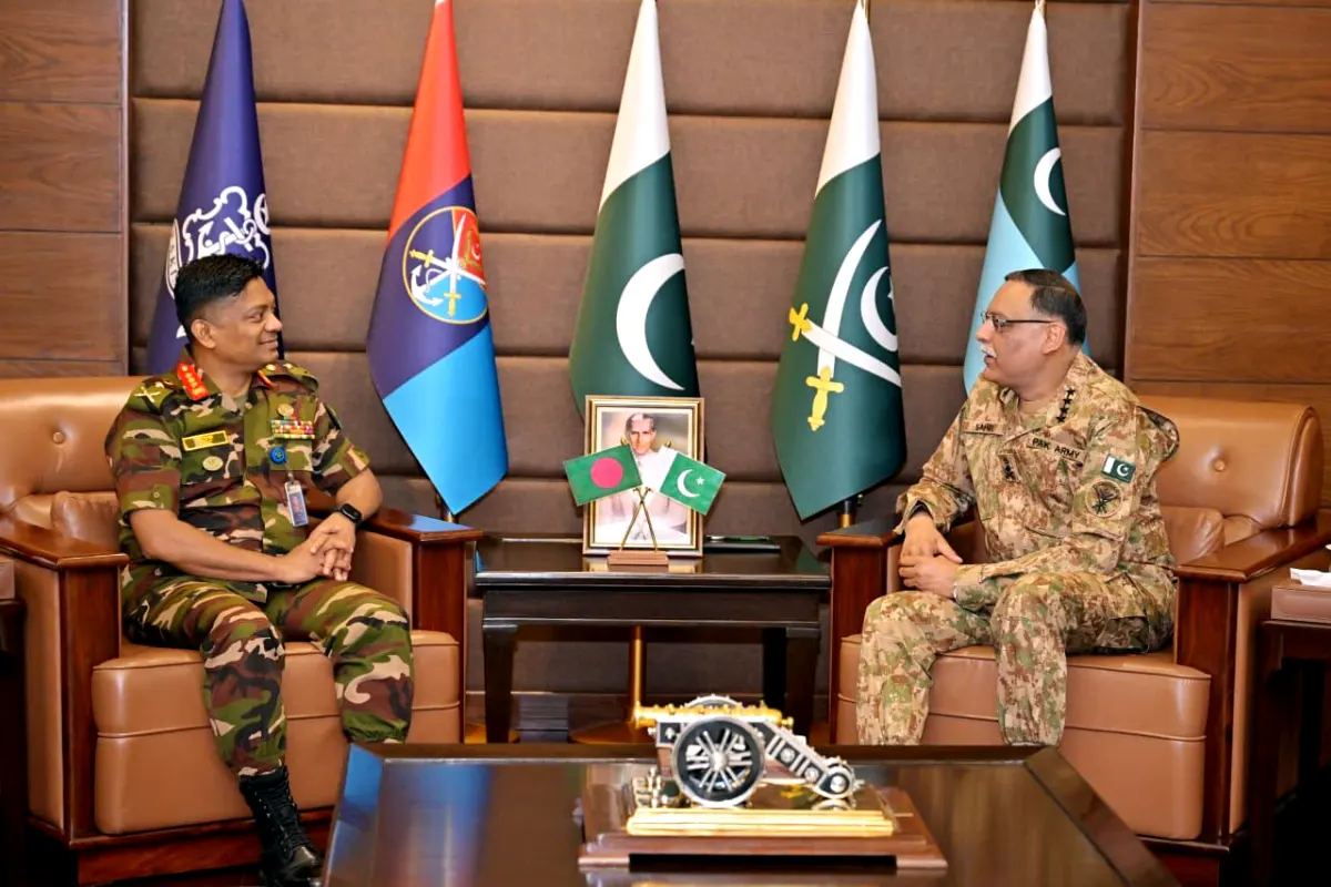 Bangladesh Army’s Lt Gen Faizur Rahman Meets Pakistan’s CJCSC in Rawalpindi