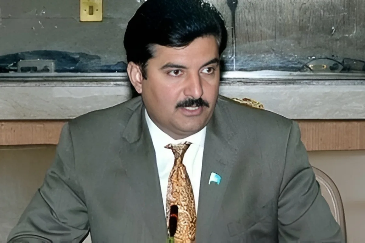 Governor KP Meets Commerce Minister to Boost Trade, Exports