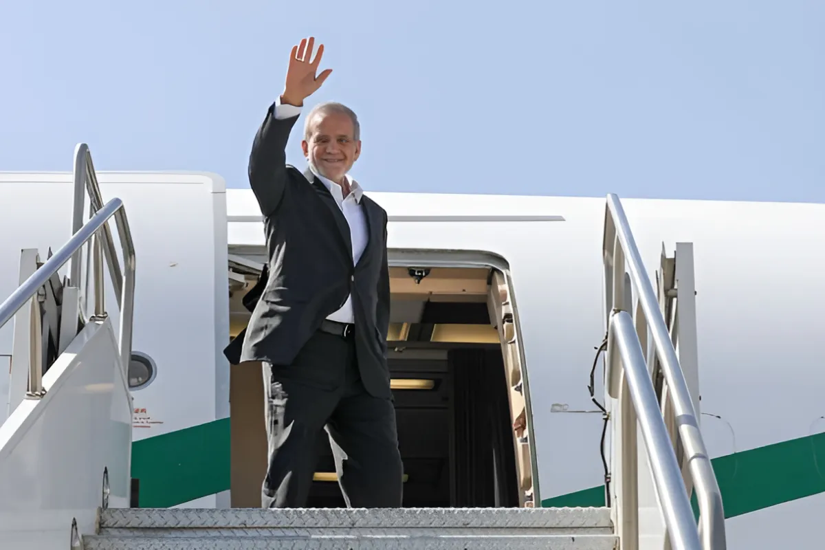 Iranian President Masoud Pezeshkian Arrives in Pakistan