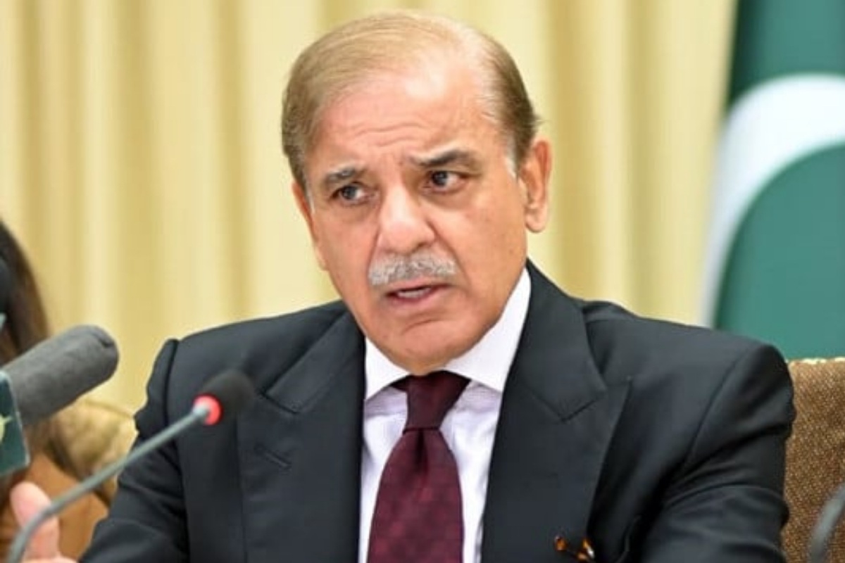 PM Shehbaz Sharif Holds Emergency Meeting Over Possible Flood Situation