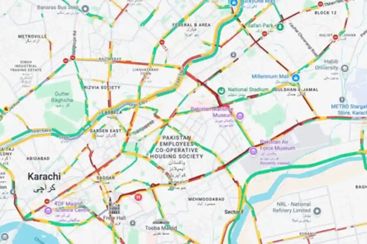 Heavy Rains; Karachi Traffic Police alert, key routes choked with traffic