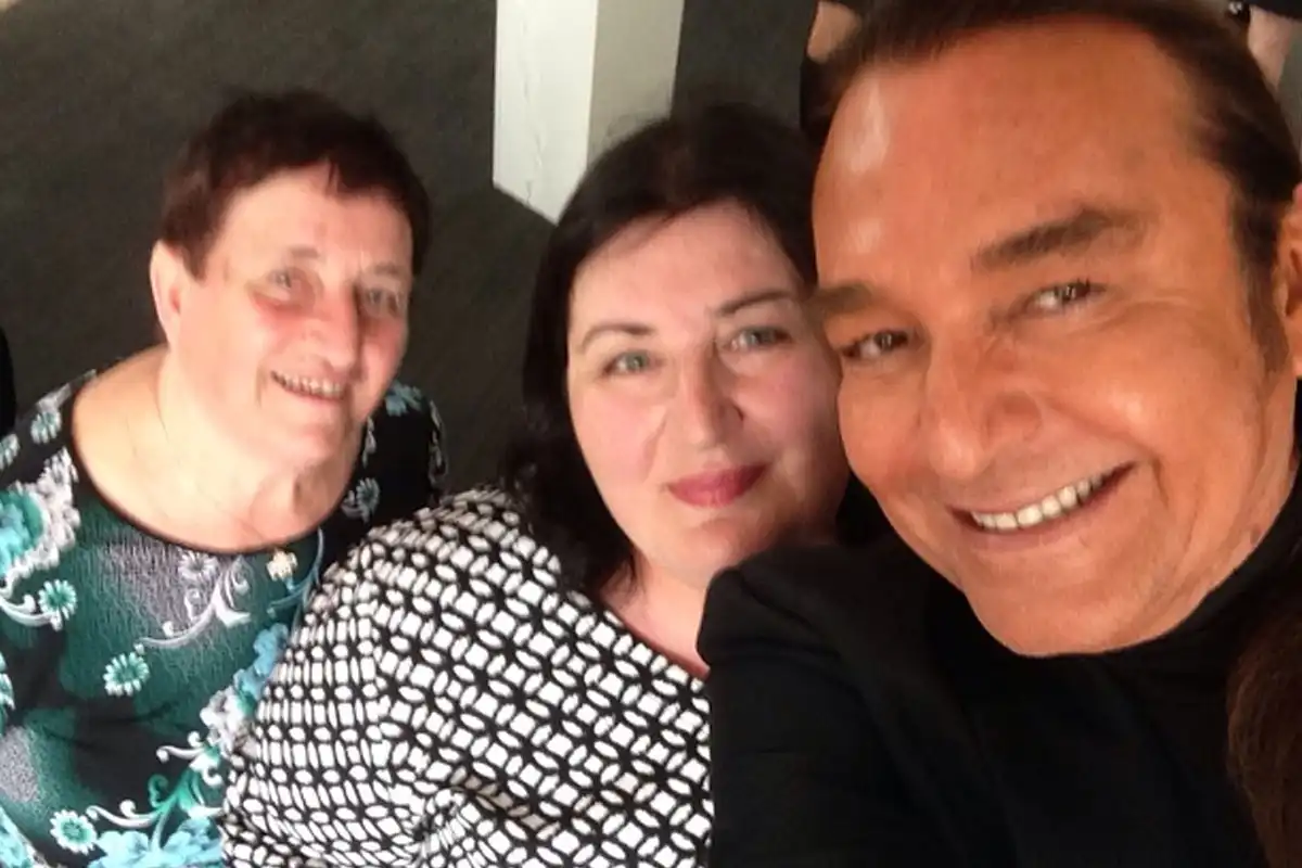 Who Is Alima, the Woman Behind Celebrity Hairstylist Nick Chavez?