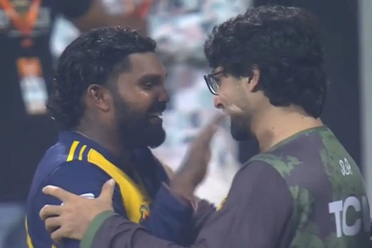 Abrar Ahmed and Wanindu Hasaranga’s Sportsmanship Wins Hearts in Asia Cup 2025