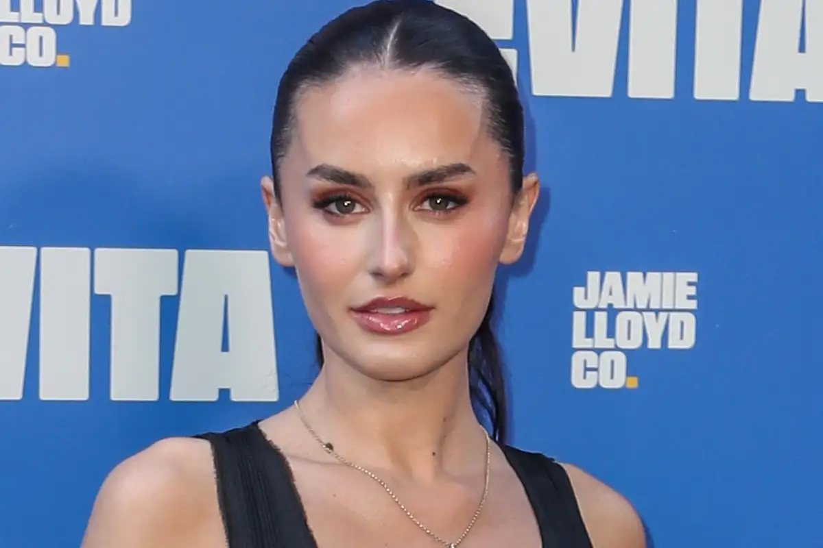 Who is Amber Davies? Love Island Winner Replaces Dani Dyer on Strictly Come Dancing 2025