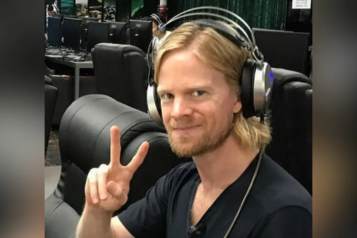 Who is Drew Scanlon? The Story Behind the “Blinking White Guy” Meme