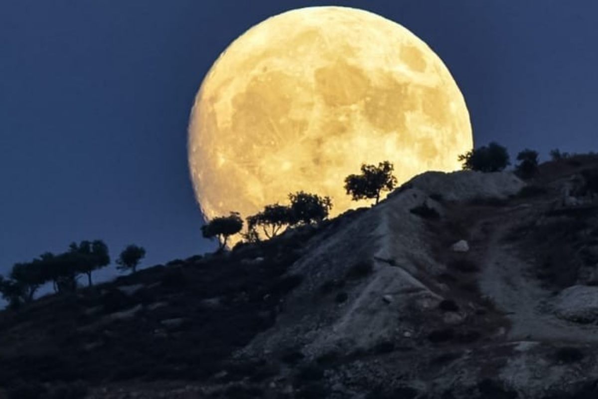 Pakistan’s First Supermoon Date