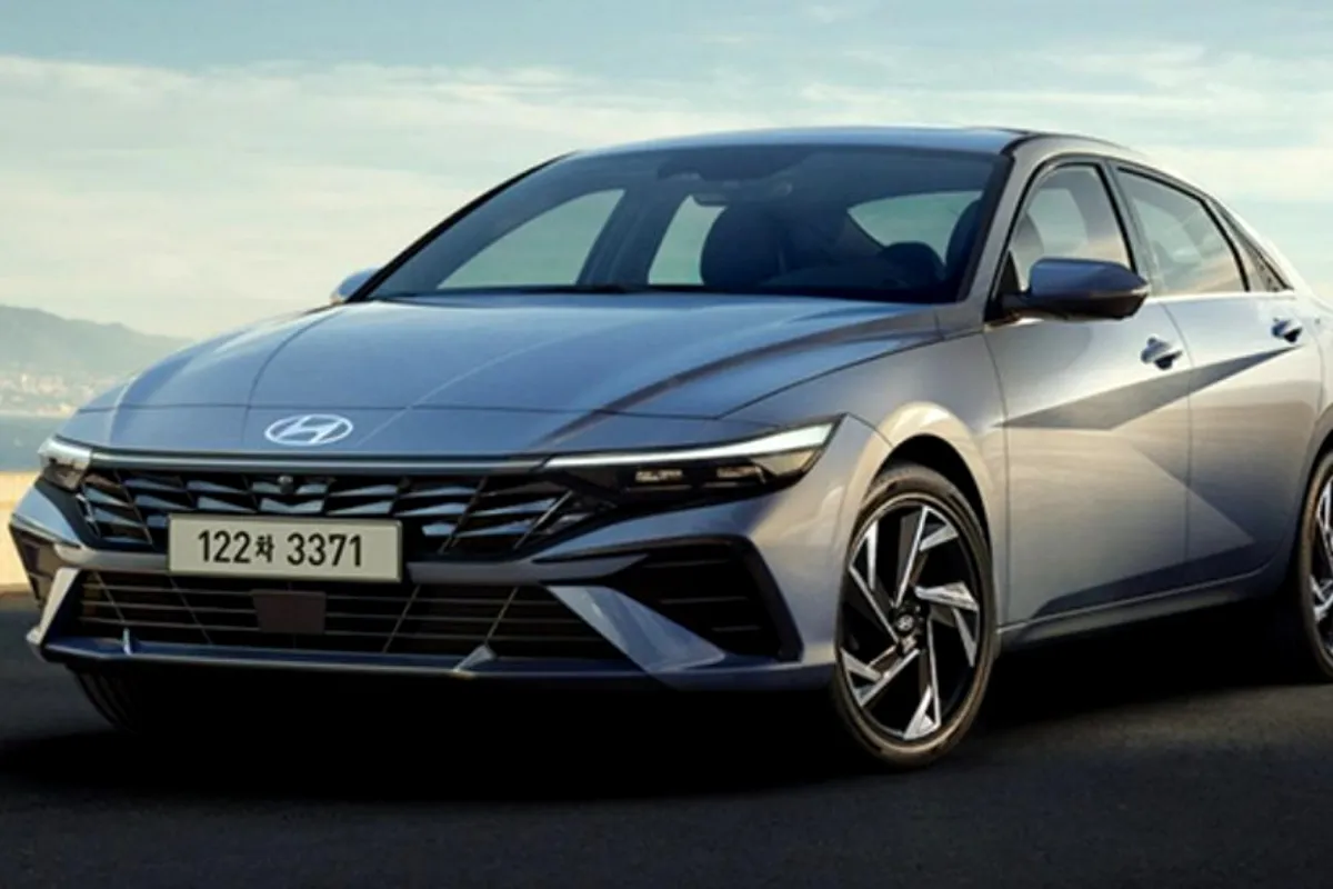 Hyundai Elantra 2.0 prices in Pakistan