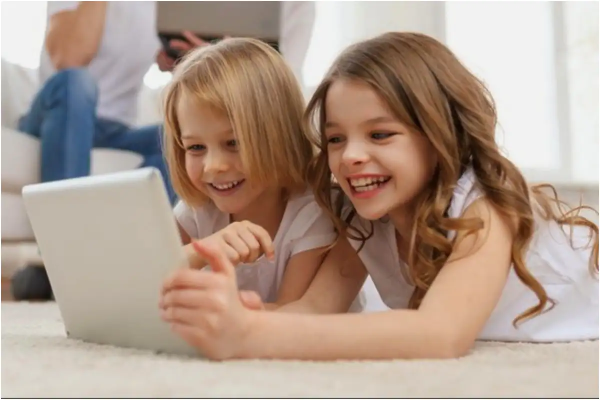 EU Questions Apple Snapchat YouTube on Child Safety