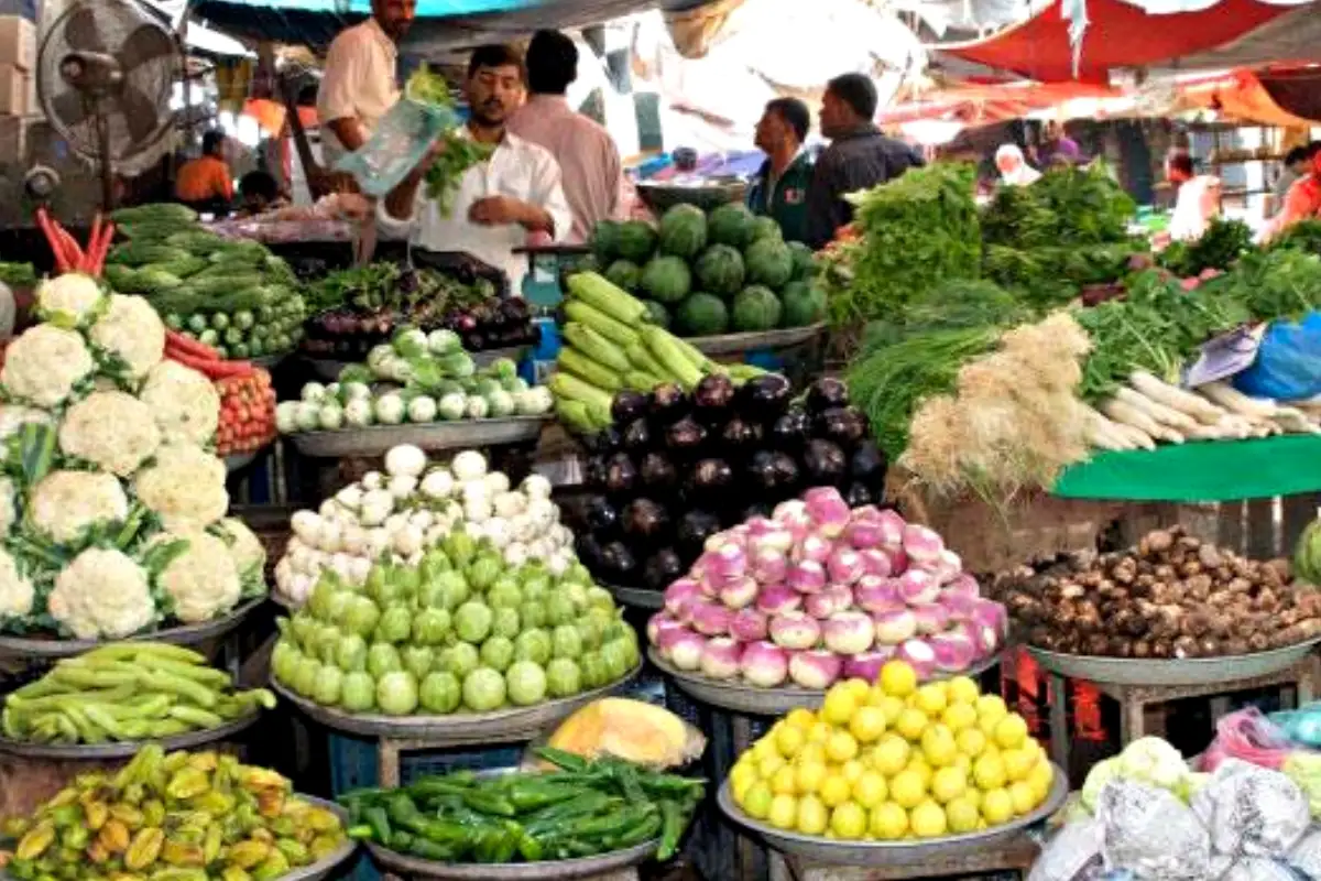 Karachi new food prices list 17 Oct 2025