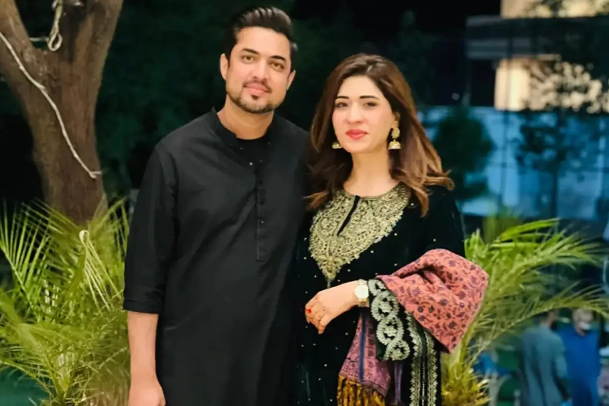 Iqrar-ul-Hassan and His Wife Aroosa Khan Shine in Their Latest Pictures