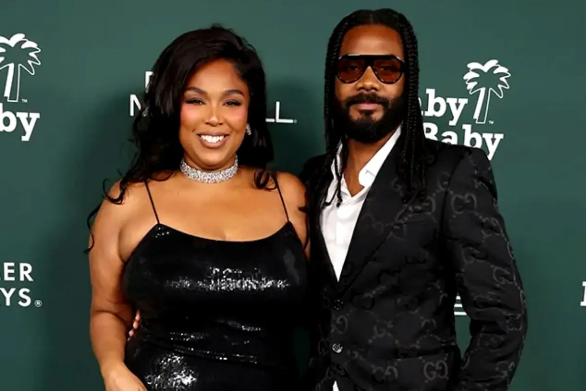 Who is Myke Wright? Lizzo stuns on red carpet with her boyfriend