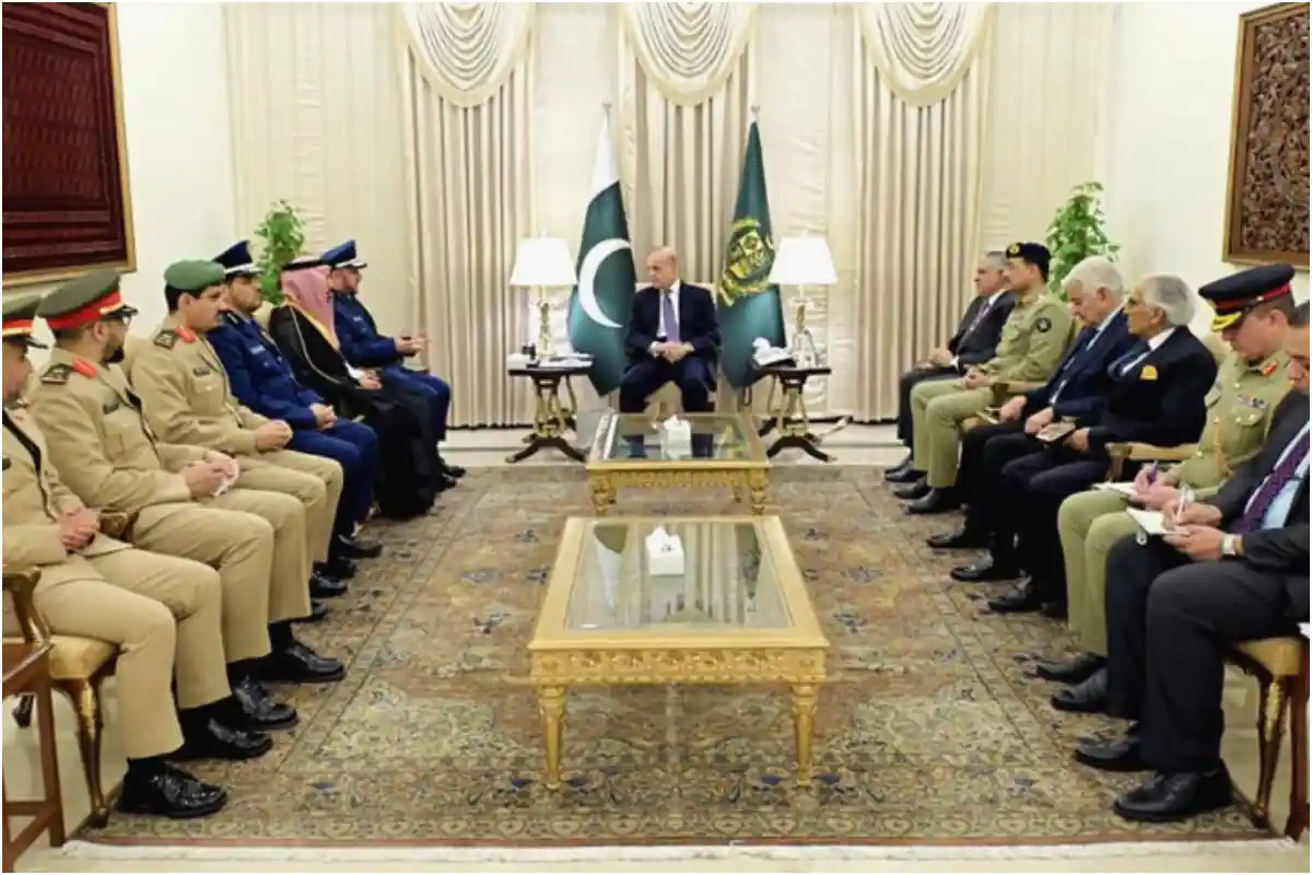 Prime Minister, Saudi Military Chief Discuss Stronger Relations