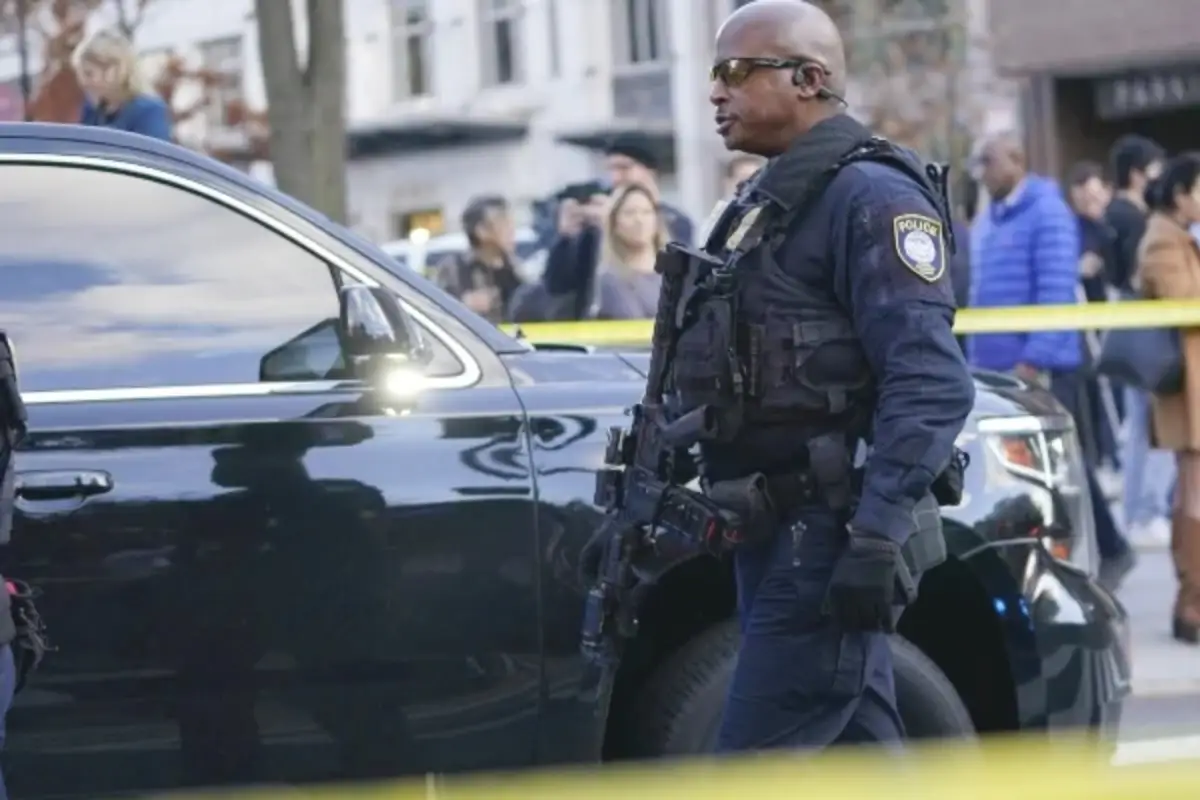 White House on Lockdown After Washington Shooting Incident