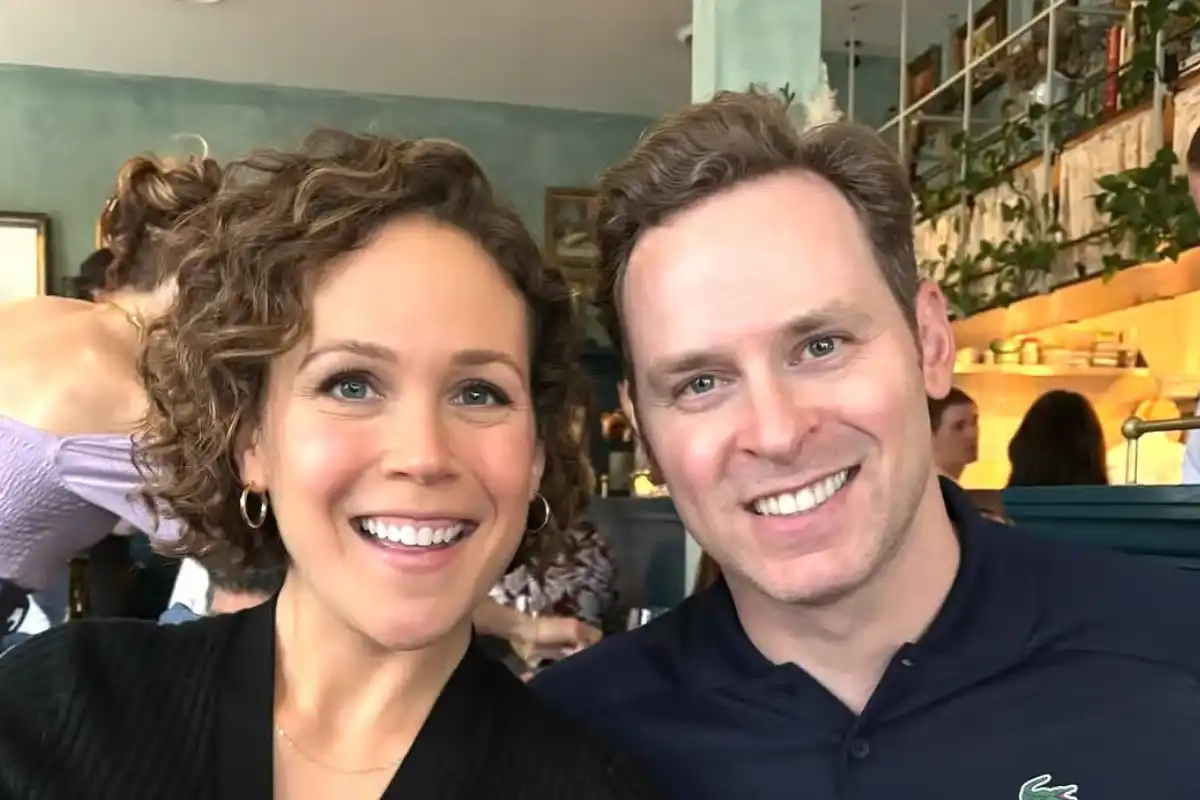 Are Erin Krakow & Ben Rosenbaum Married? Inside When Calls the Heart Couple’s Relationship After Pregnancy Reveal