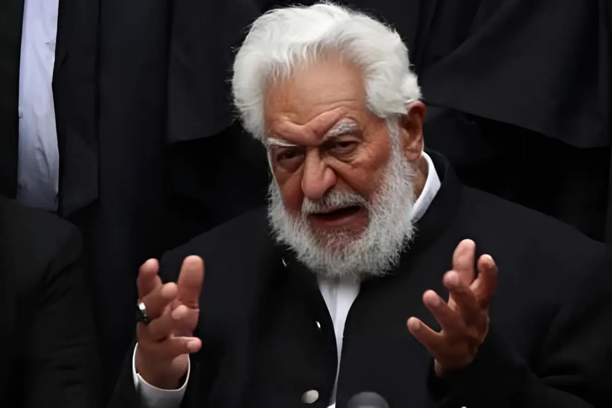 PTI Suffers Another Blow as Veteran Leader Qazi Anwar Advocate Steps Down