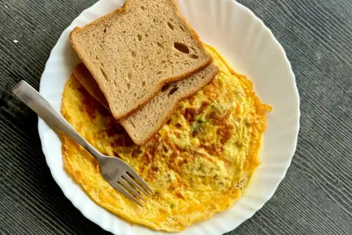 Is Eating Bread Omelette Daily Healthy? Doctors Share Findings