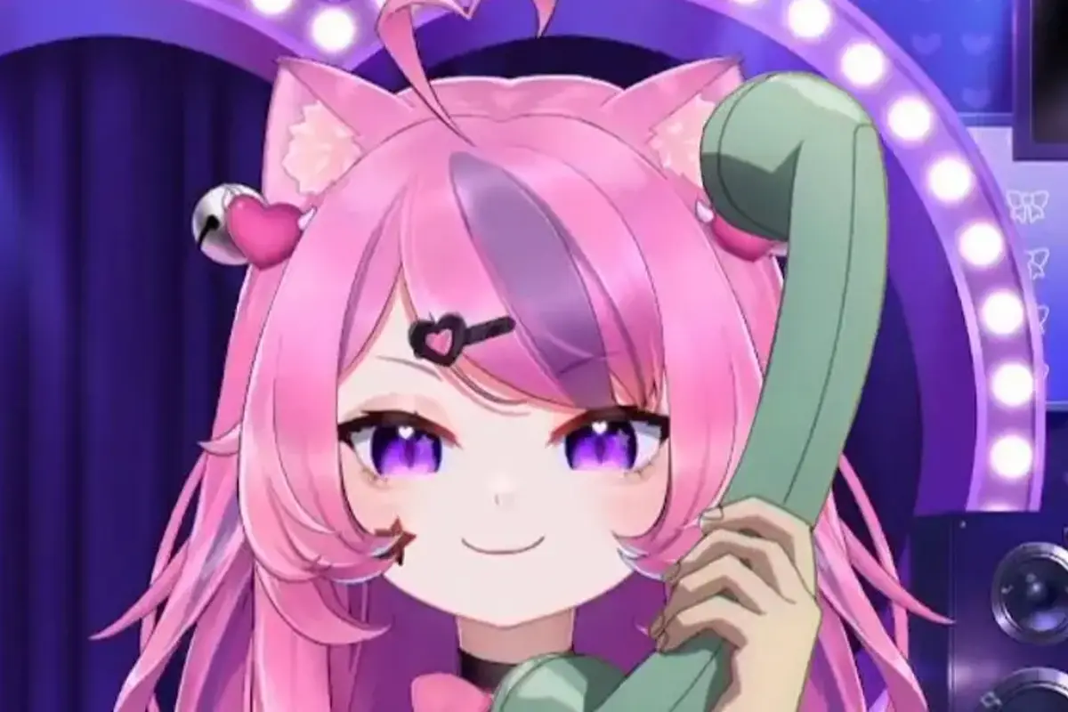 Who is Ironmouse? Everything to Know About the VTuber and Her Controversy with RaKai and Ray