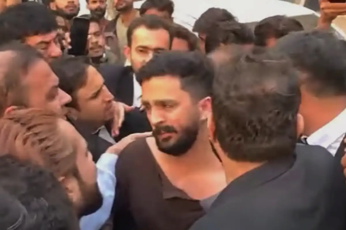 YouTuber Rajab Butt Injured in Attack at Karachi City Court