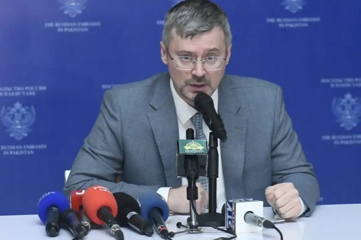 Russian Envoy Highlights Peace Efforts, Criticizes Western Policies in Briefing on Ukraine