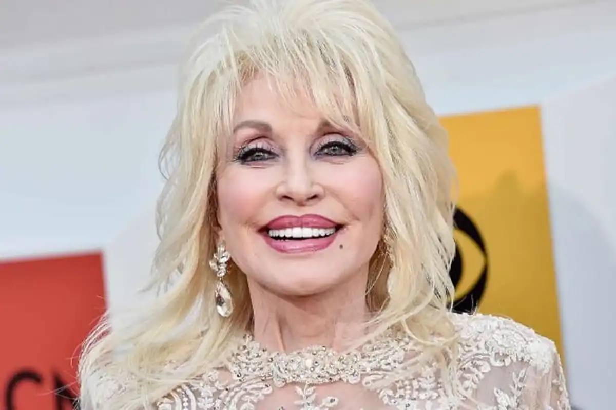 Dolly Parton Reimagines 1977 Hit “Light of a Clear Blue Morning” with Pop Icons