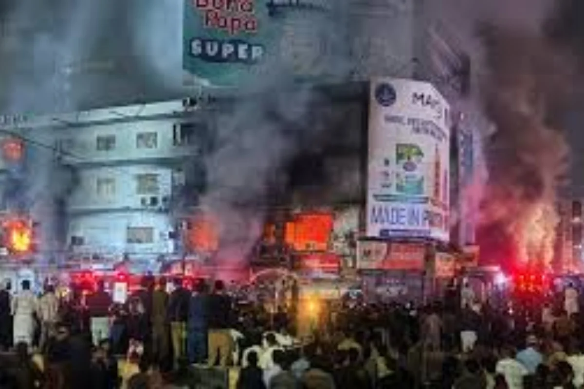 Sindh CM Takes Strict Notice of Gul Plaza Fire Incident