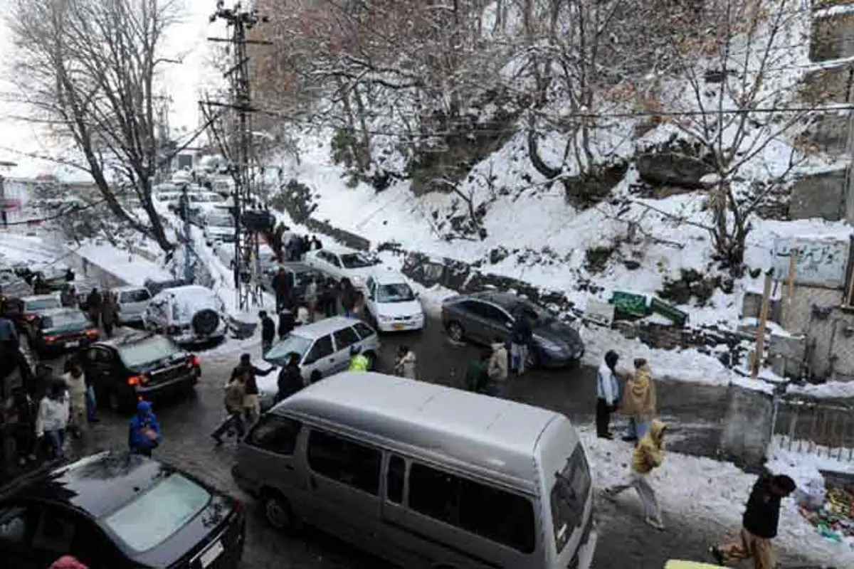 Murree Expressway Reopens After Heavy Snowfall