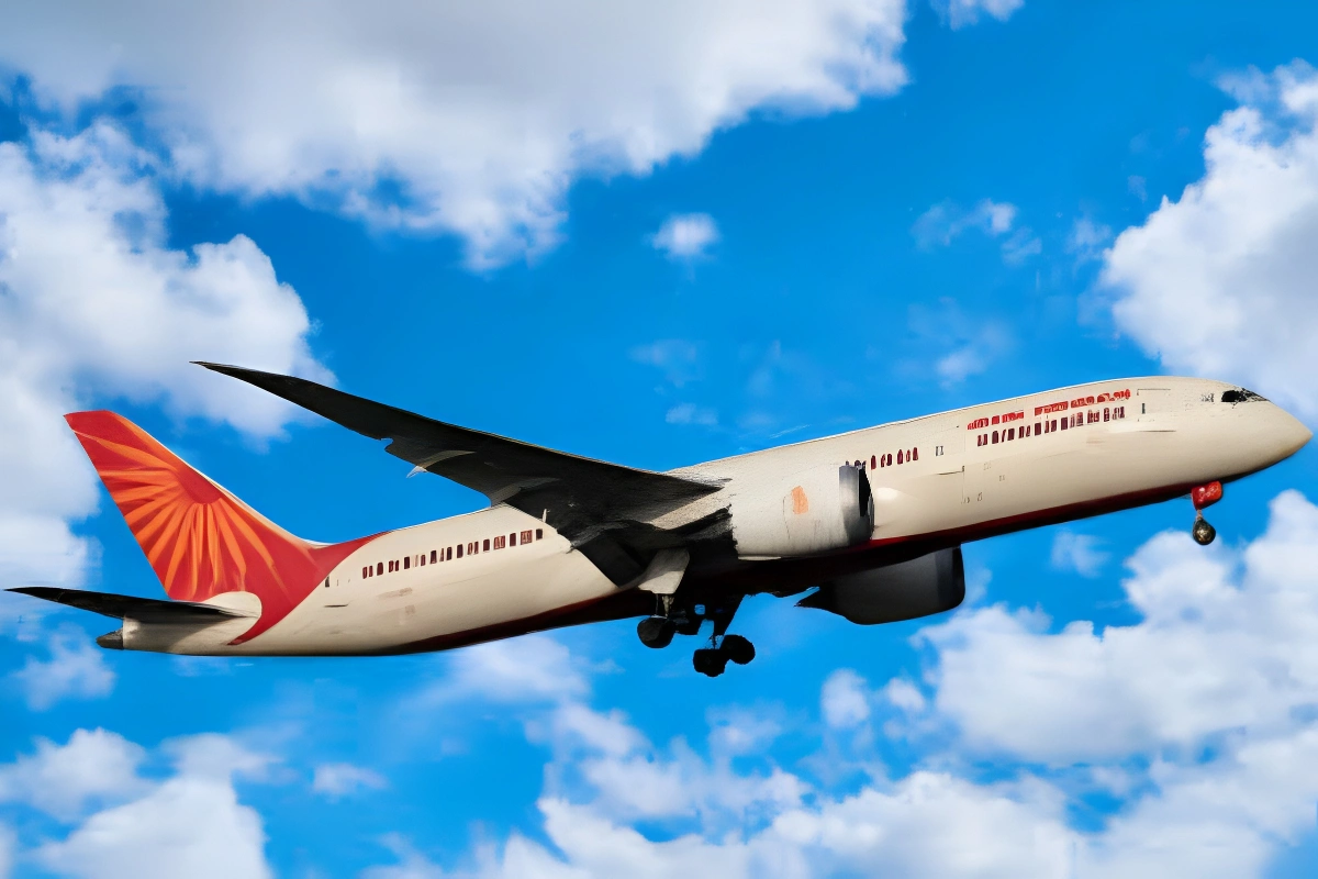 Pakistan Prolongs Closure of Airspace for Indian Flights