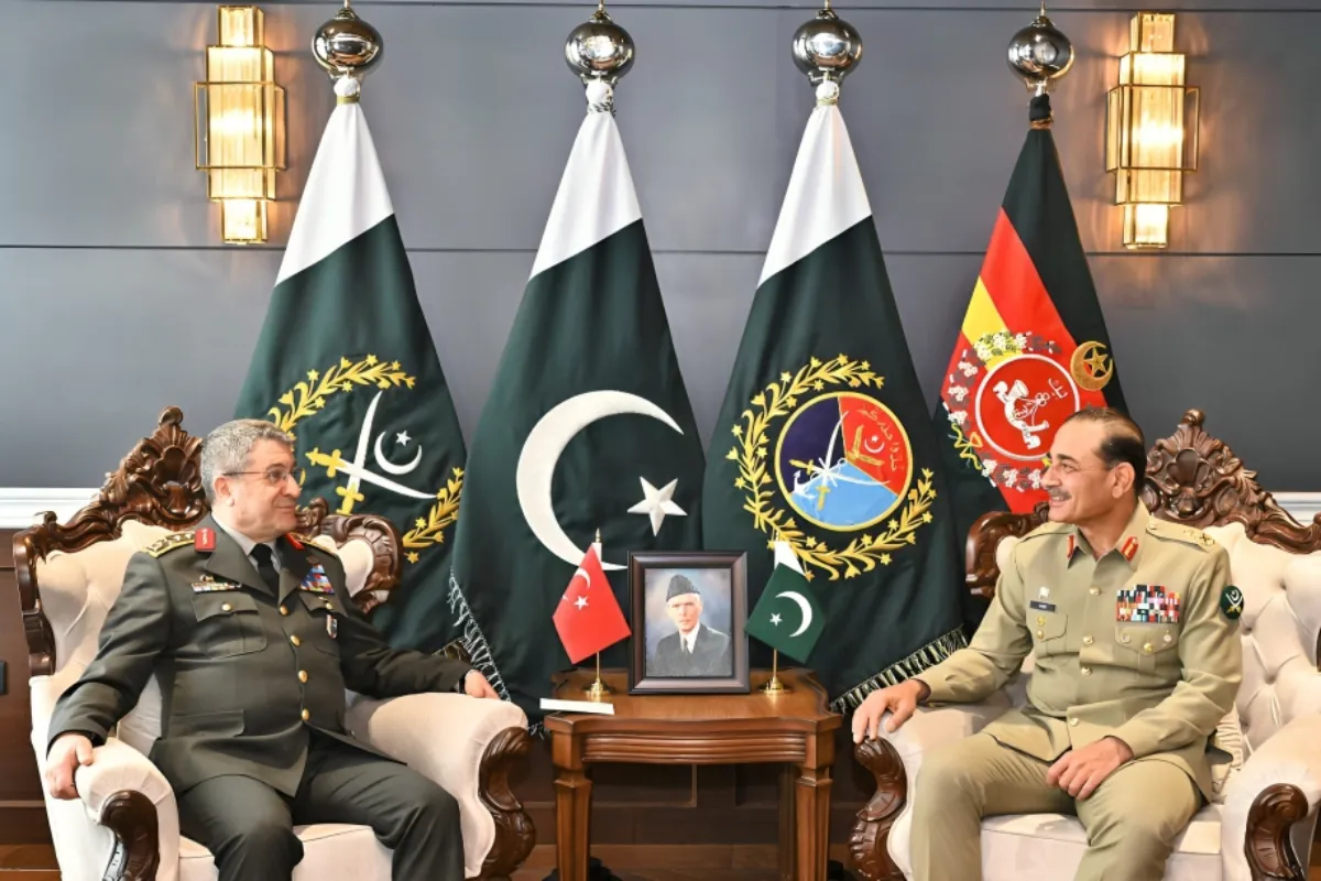 Field Marshal Asim Munir Hosts Turkish Military Chief, Discuss Regional Security