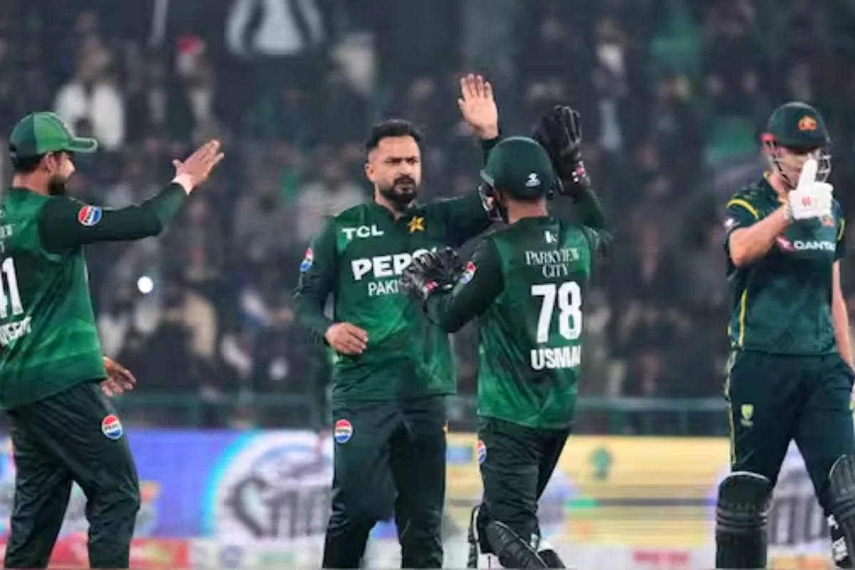 Pakistan beat Australia by 90 runs, take 2–0 lead