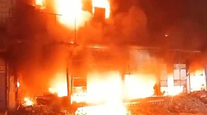 Karachi Gul Plaza shopping mall fire: Death toll rises to five, several injured