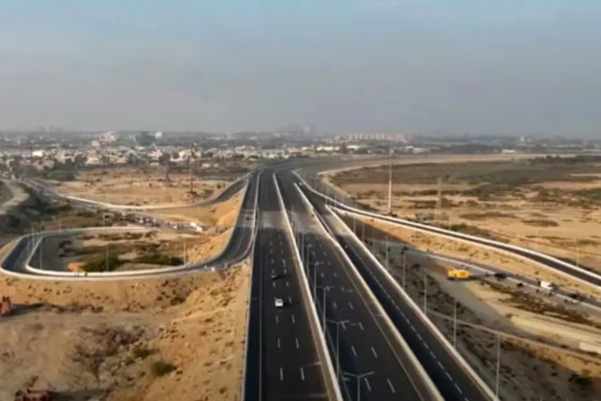 Pakistan to build new motorway; route is unveiled