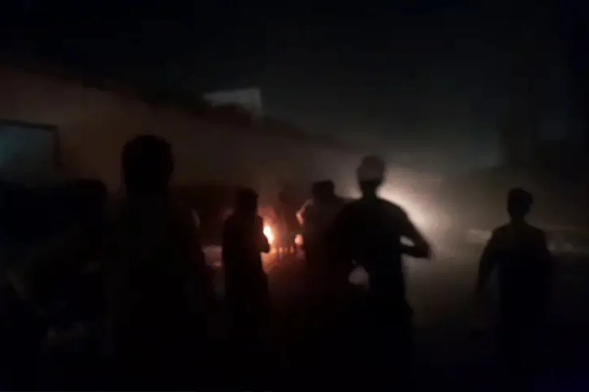 Two Police Officers Among Injured in Peshawar Grenade Attacks