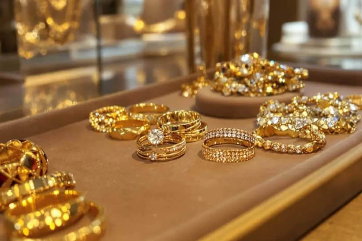 Gold Prices Climb in Pakistan Amid Market Fluctuations