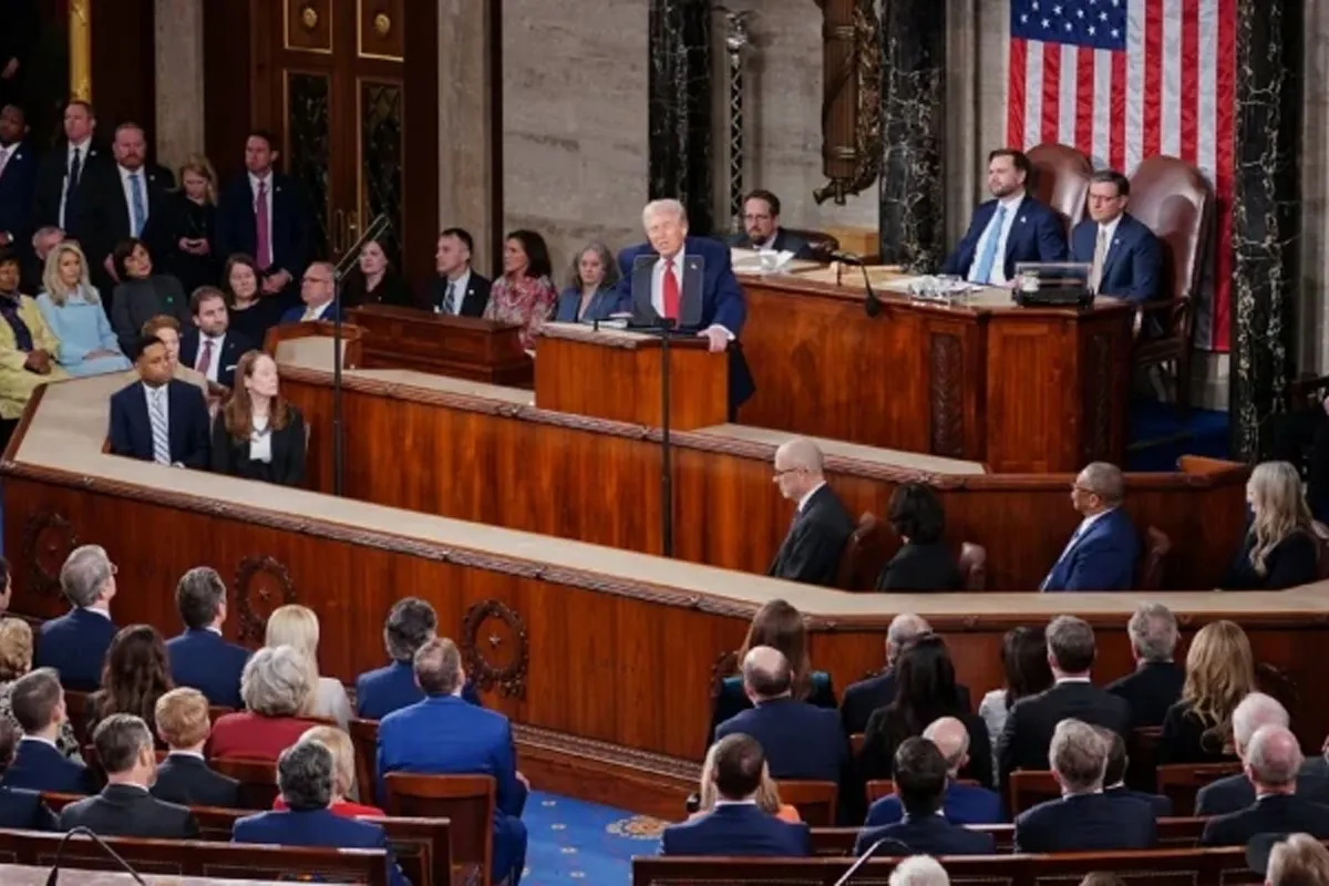Trump Defends Economic Record in Longest State of the Union Address