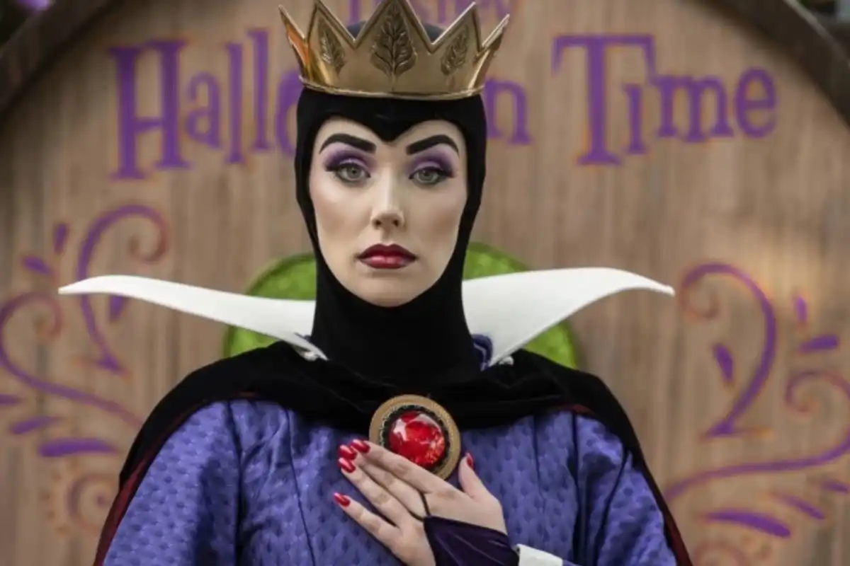 Disneyland’s Viral Evil Queen Sabrina Von B. Explains Her Abrupt Exit After Eight Years