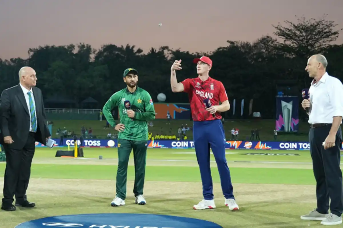 Pakistan vs England: Early Wickets Fall as Pakistan Opts to Bat First in T20 World Cup Super 8