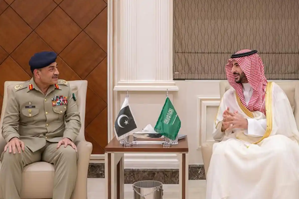 CDF Asim Munir meets Saudi Defence Minister to discuss measures to halt Iranian attacks on kingdom